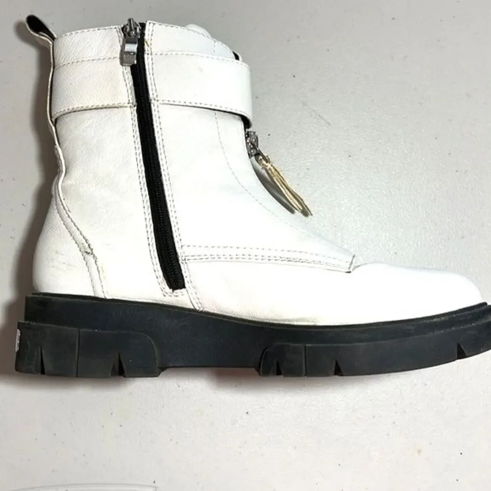 DKNY Laina Lug Sole Booties White Size 9.5
